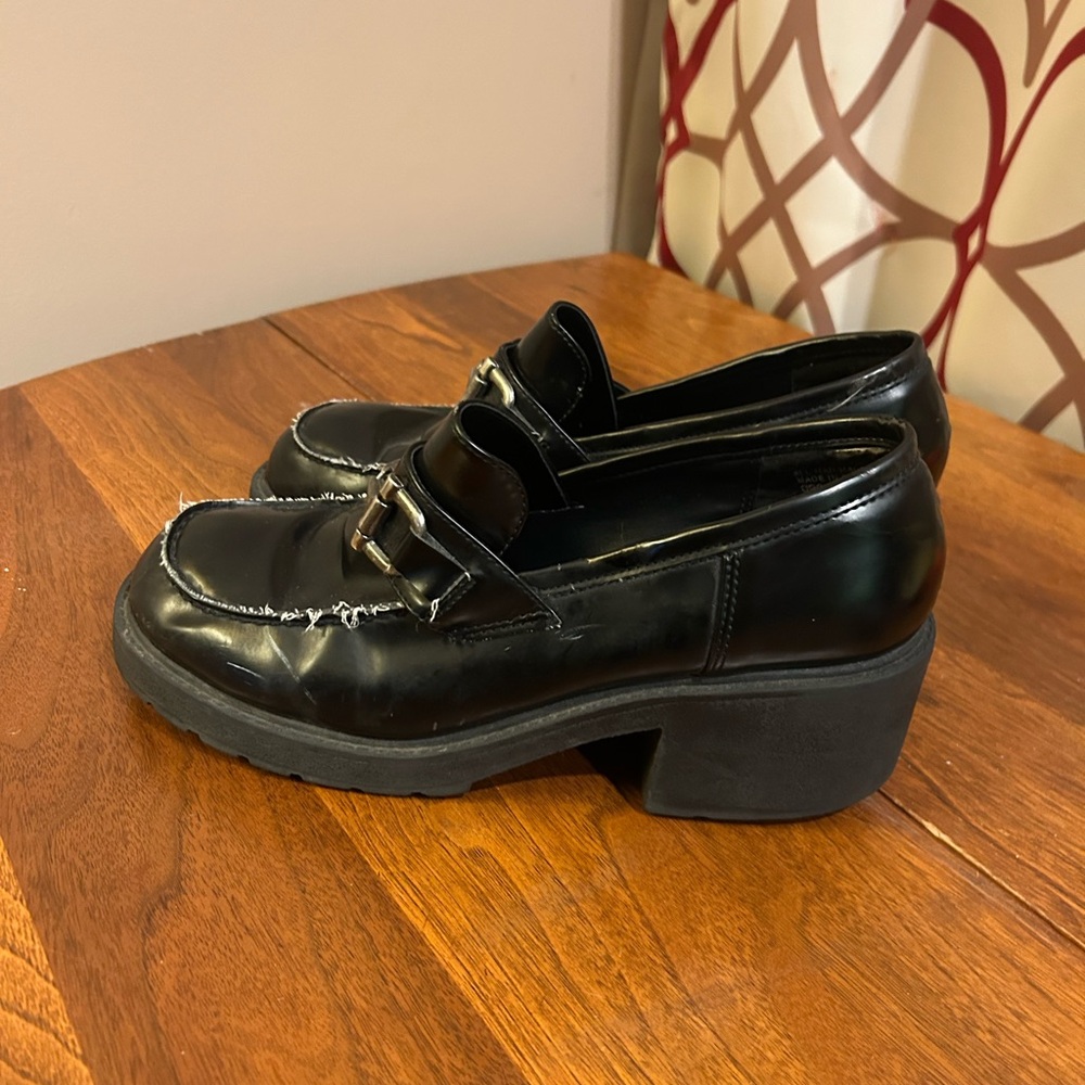 Xhilaration Black Loafer Chunky Heel Buckle Accent Size 9.5 vintage y2k 90s